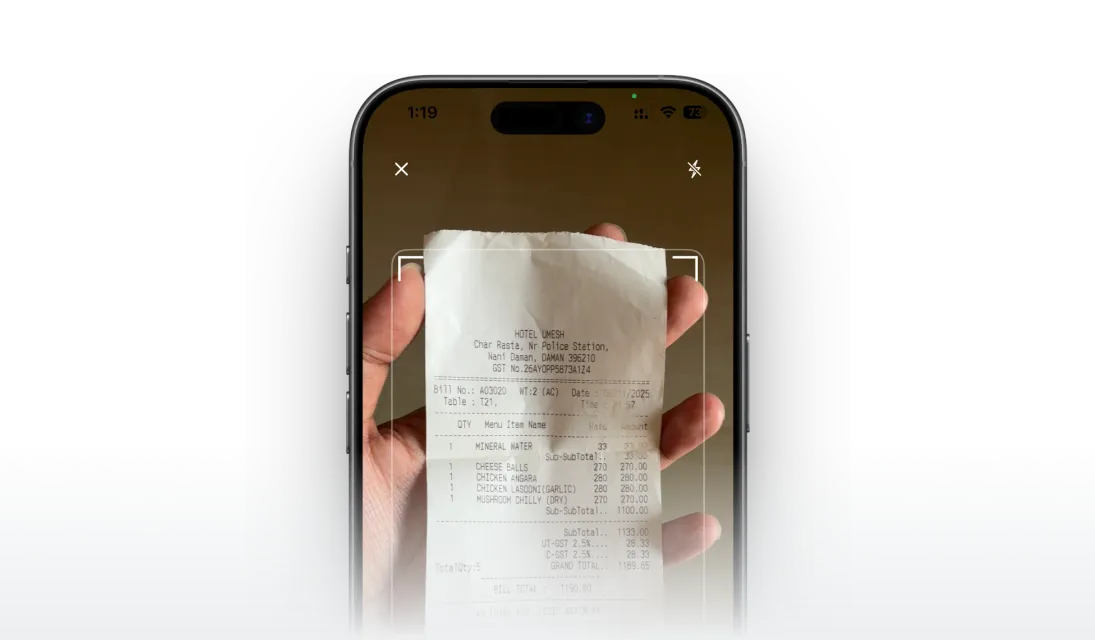 Scanning a receipt with Receeto camera showing viewfinder and auto-detection